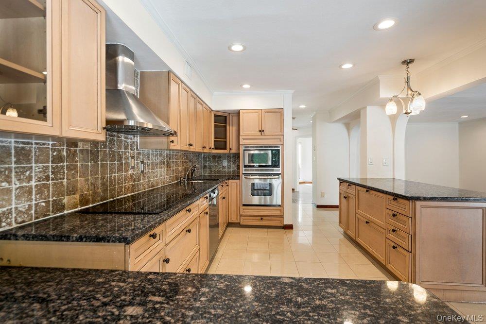 41 E View Court