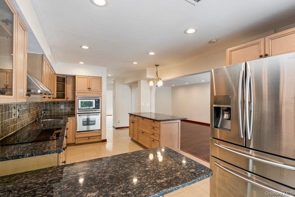 41 E View Court