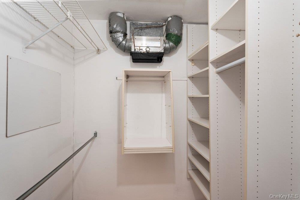 41 E View Court