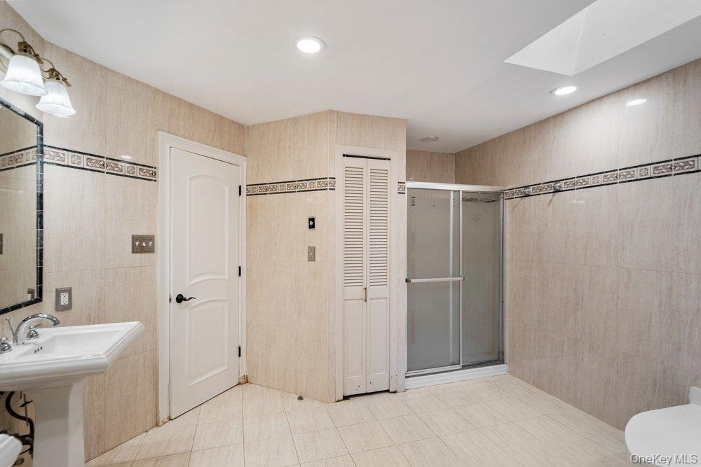 41 E View Court