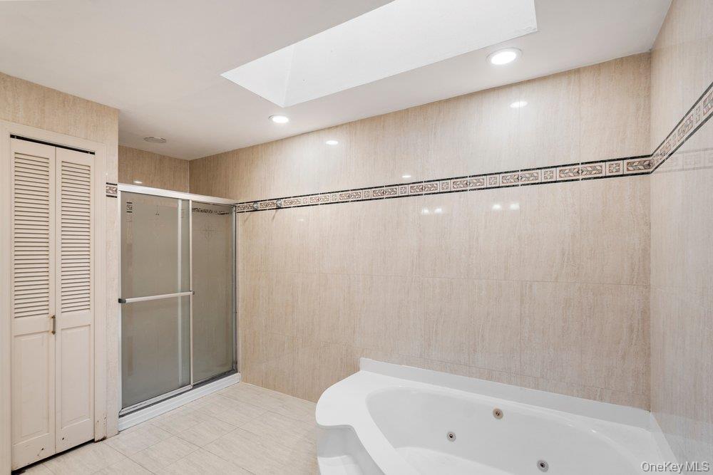 41 E View Court