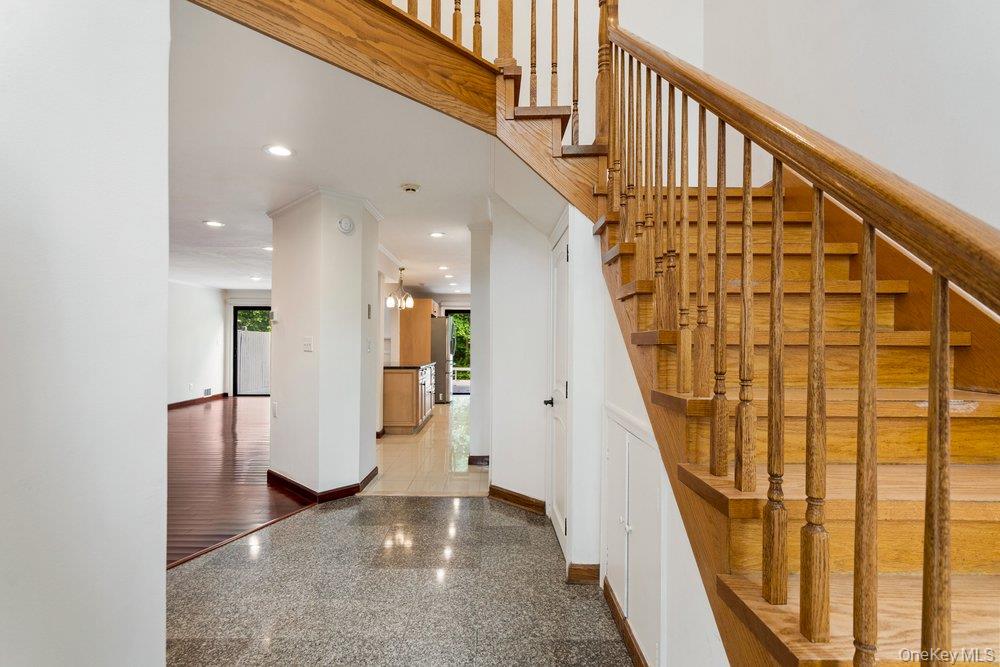 41 E View Court