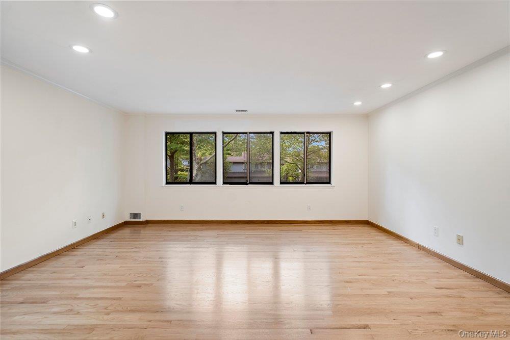 41 E View Court