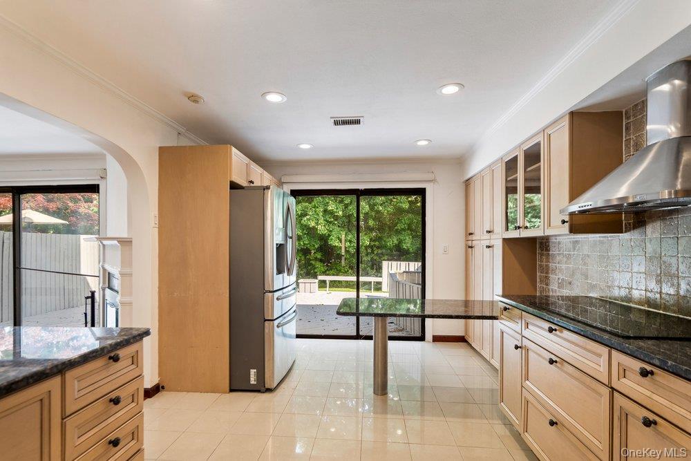 41 E View Court