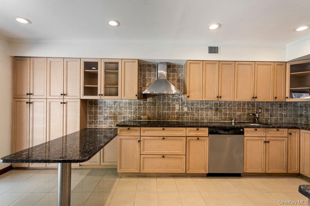 41 E View Court