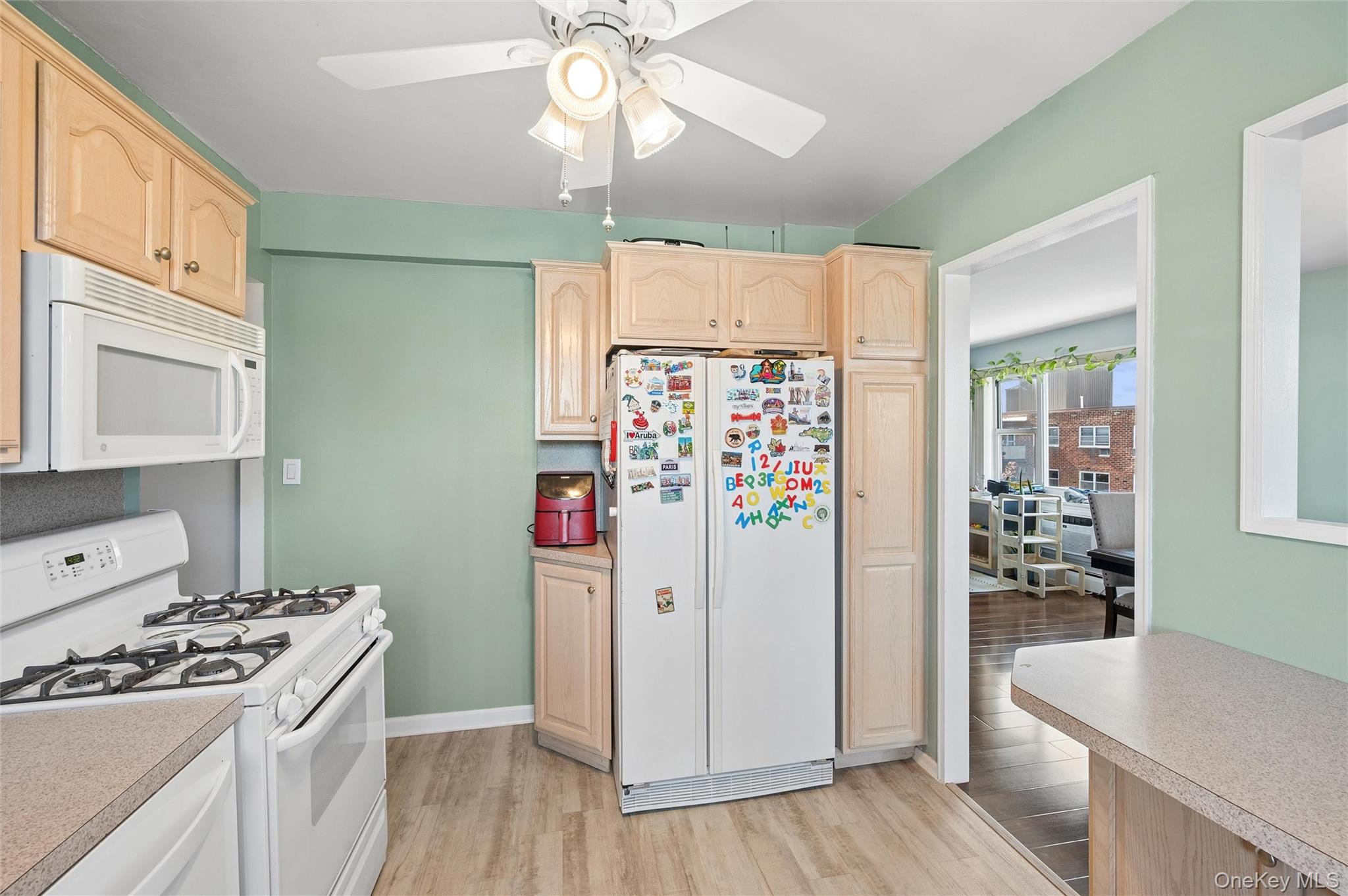 101 Lincoln Avenue Unit: 4h