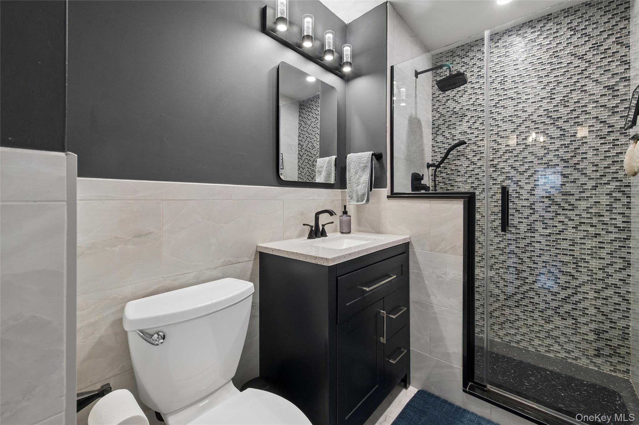 101 Lincoln Avenue Unit: 4h