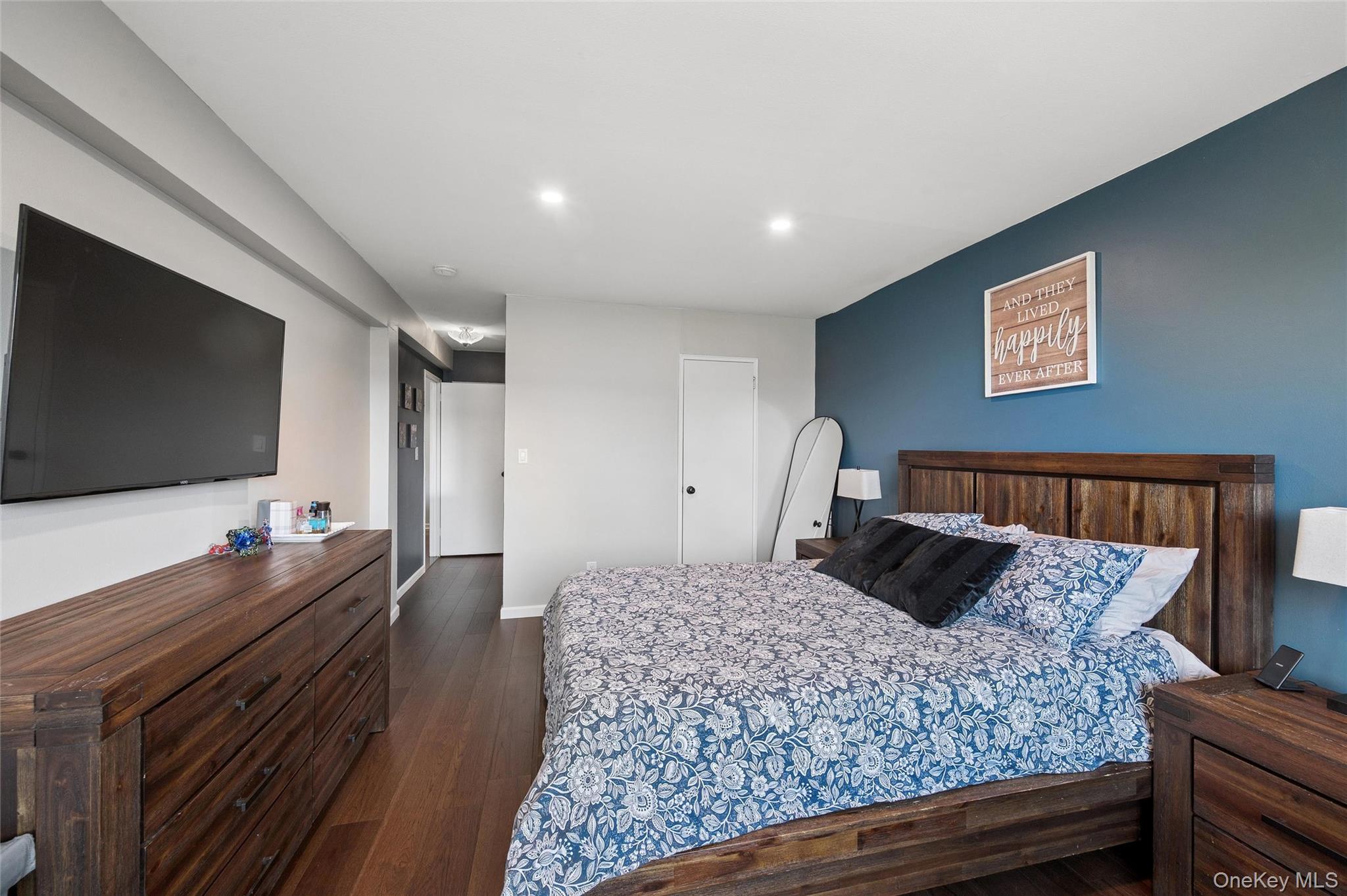101 Lincoln Avenue Unit: 4h