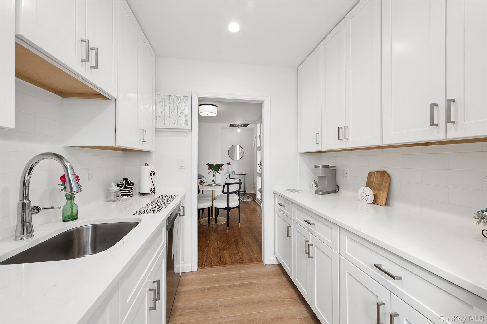 200 N Village Avenue Unit: A3
