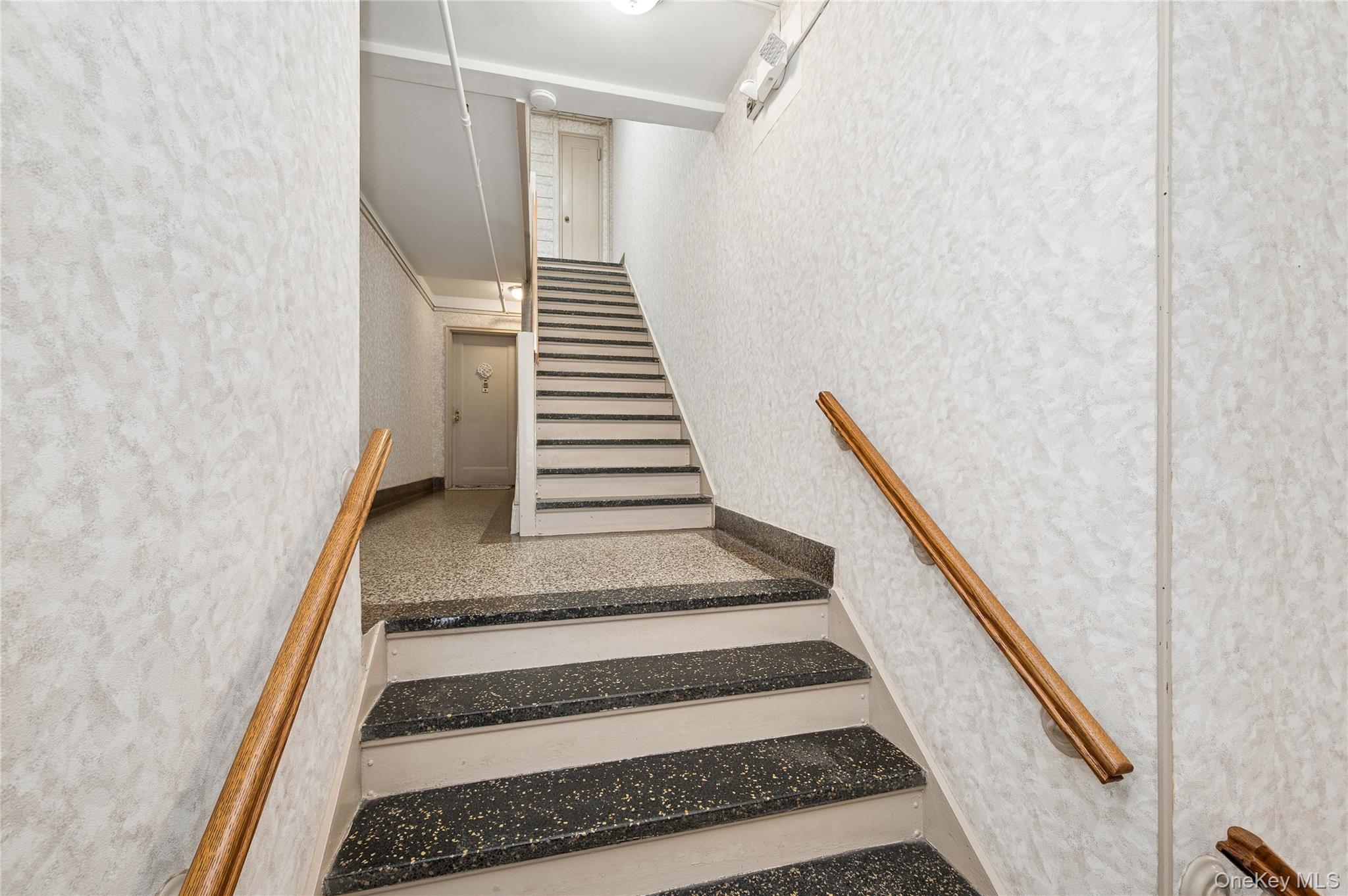 200 N Village Avenue Unit: A3