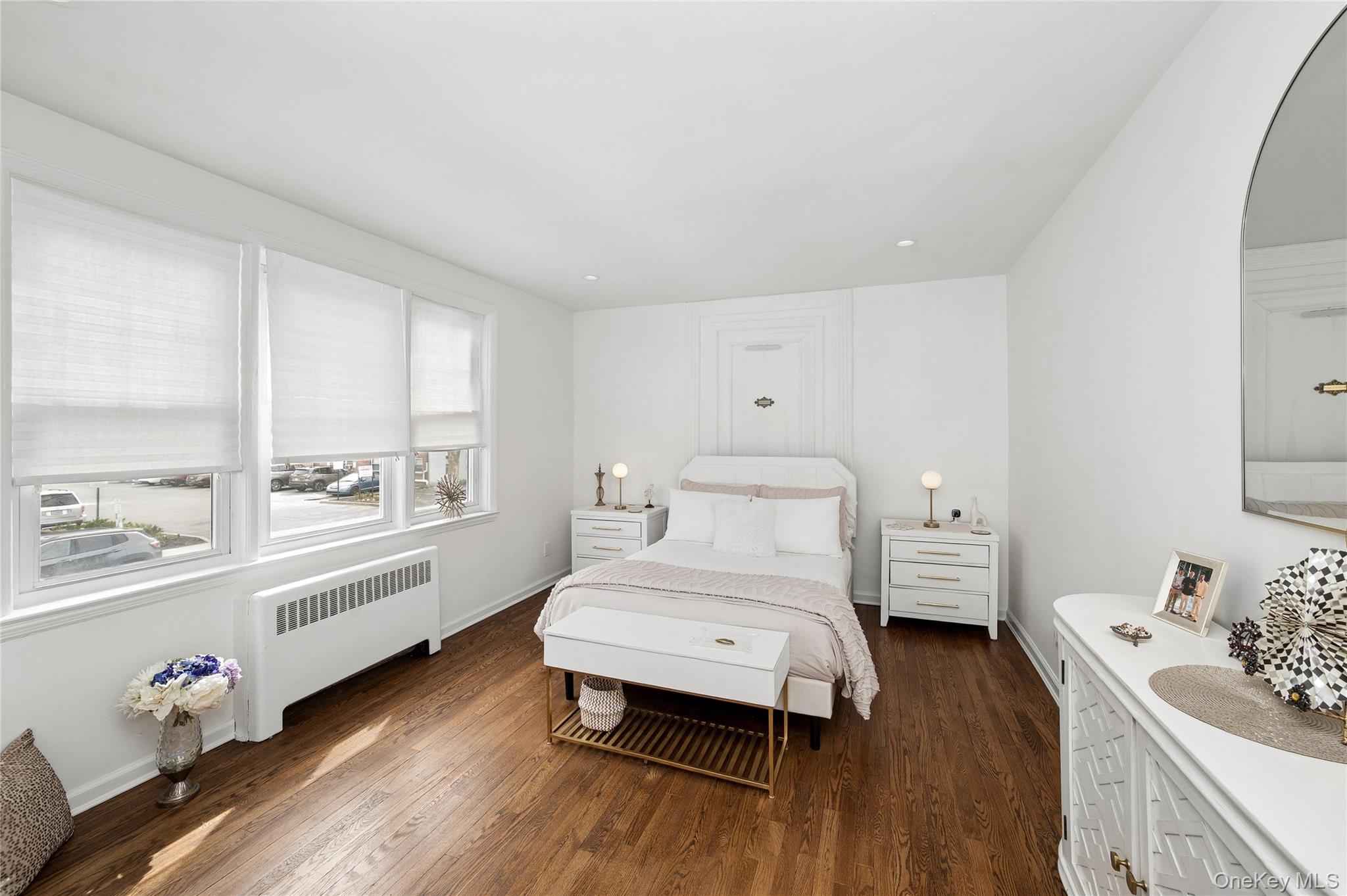 200 N Village Avenue Unit: A3