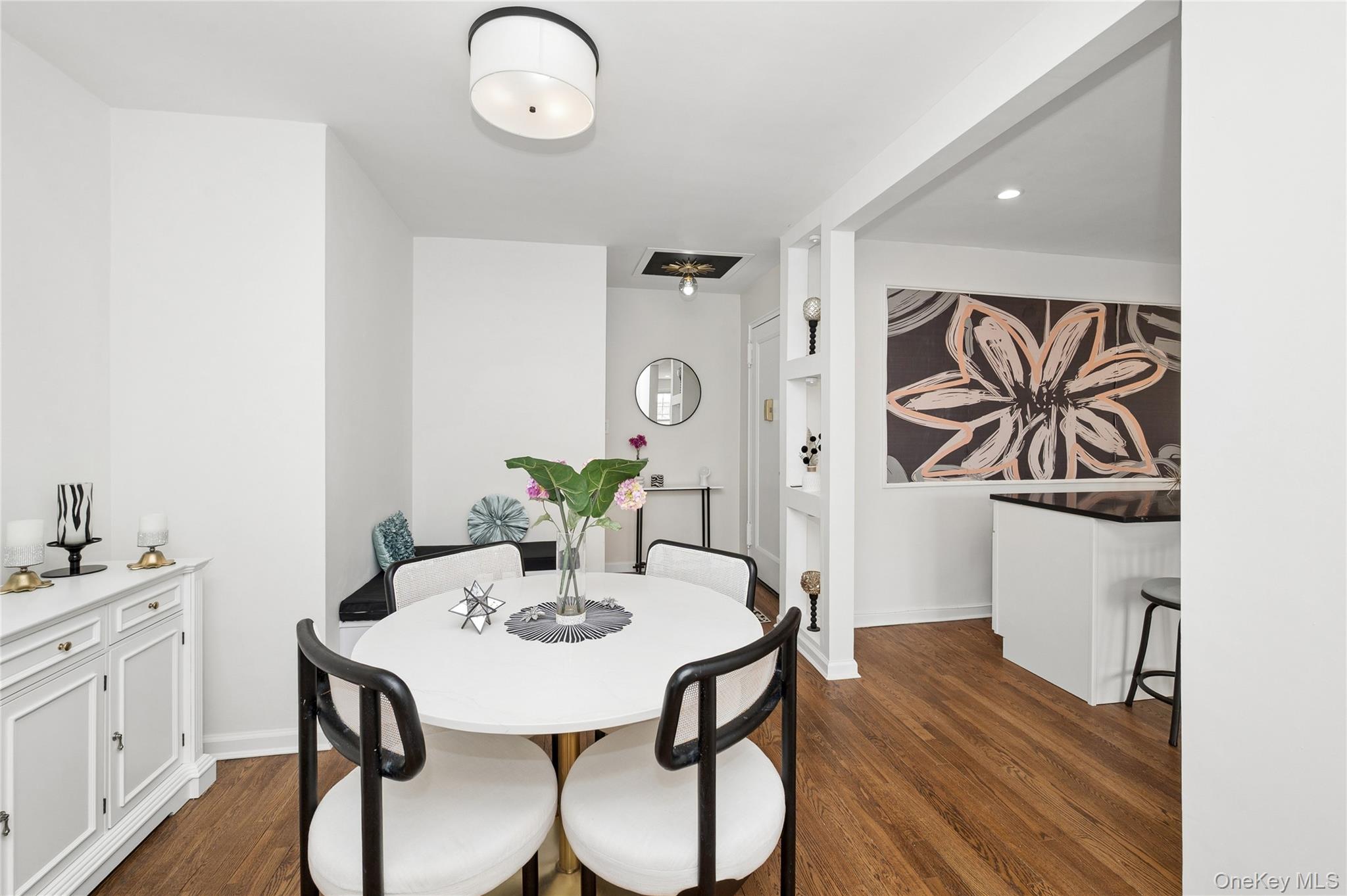 200 N Village Avenue Unit: A3