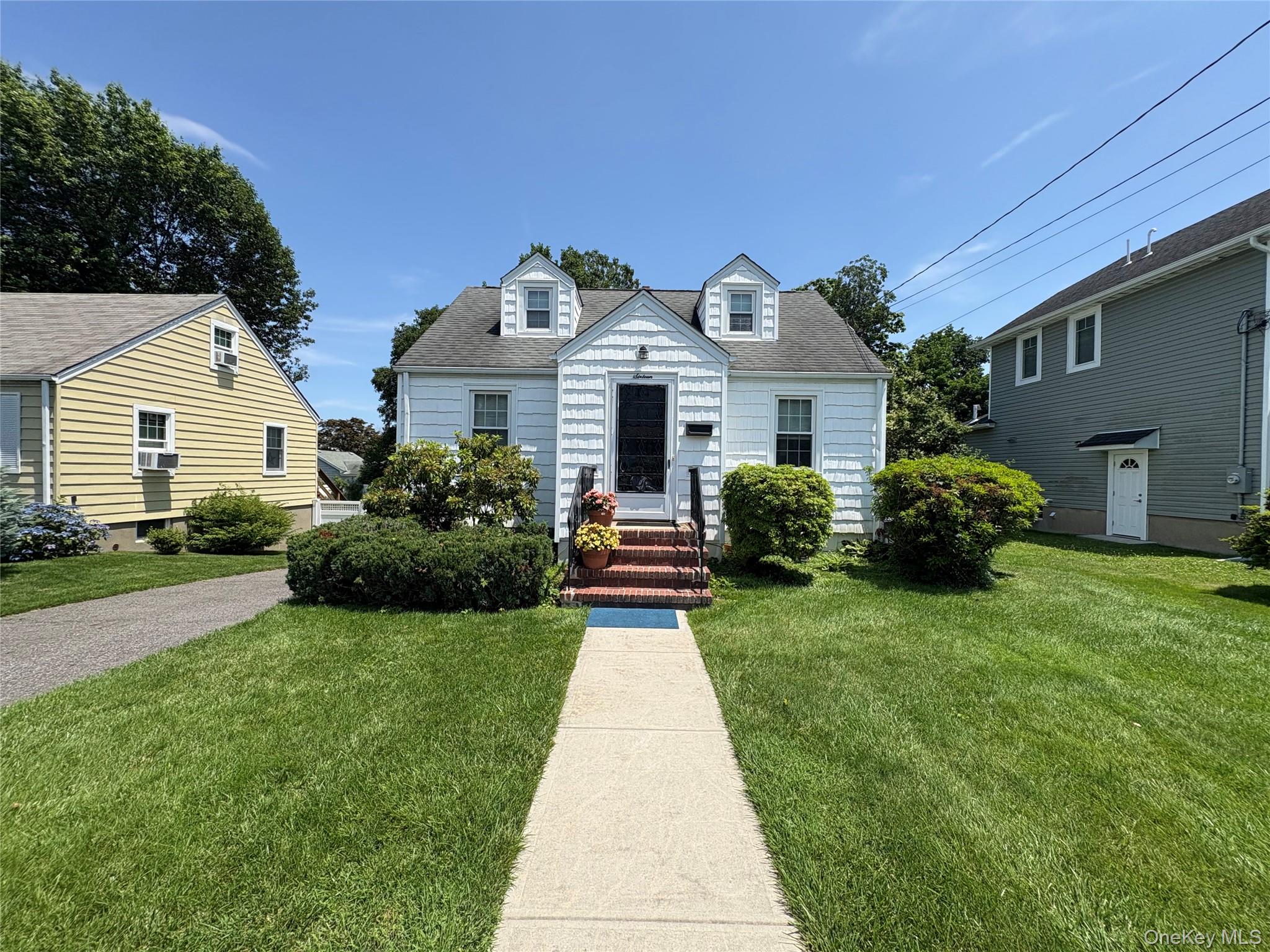 16 Raymond Street