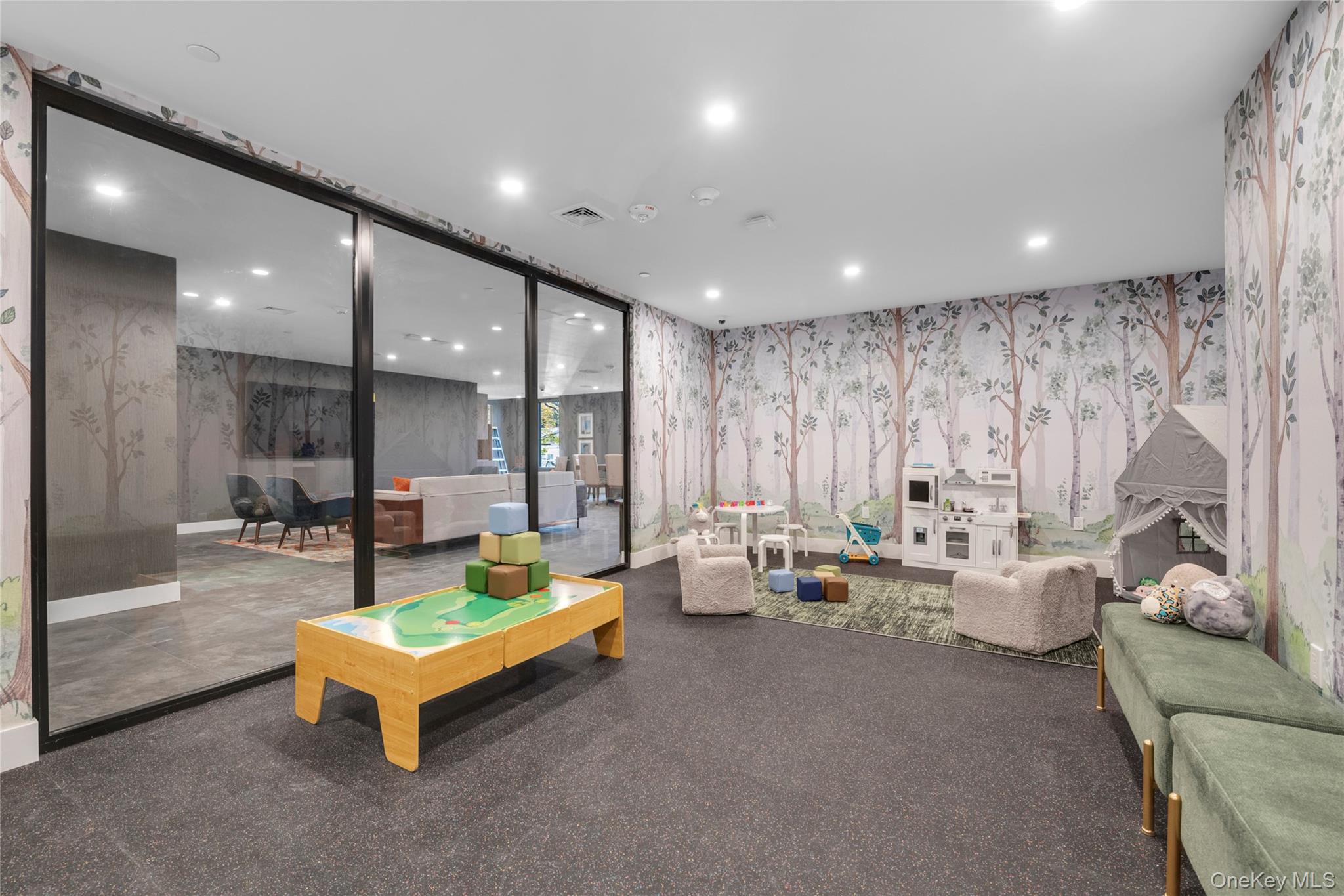 108 Middle Neck Road Unit: 4G