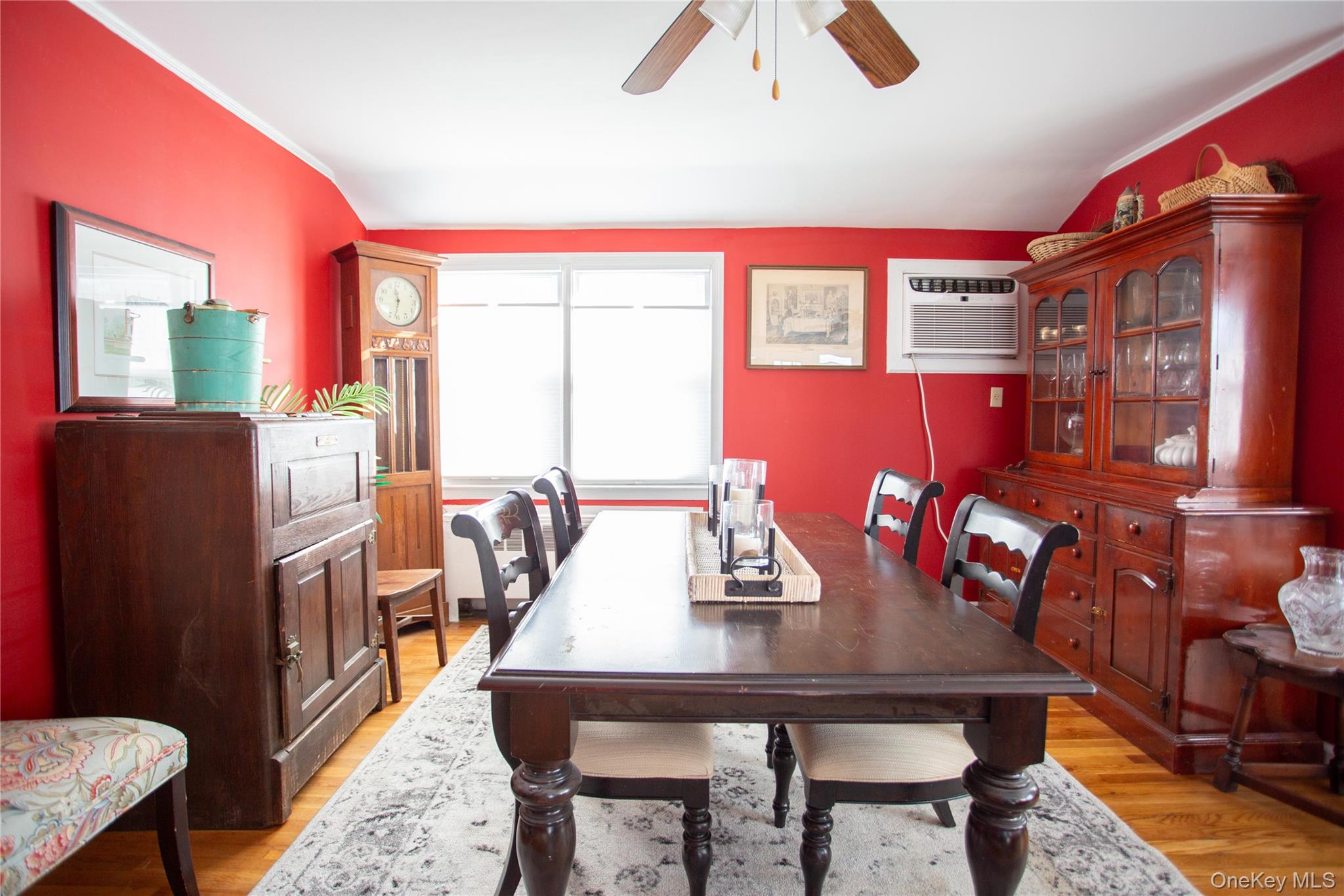 274 W Walnut Street