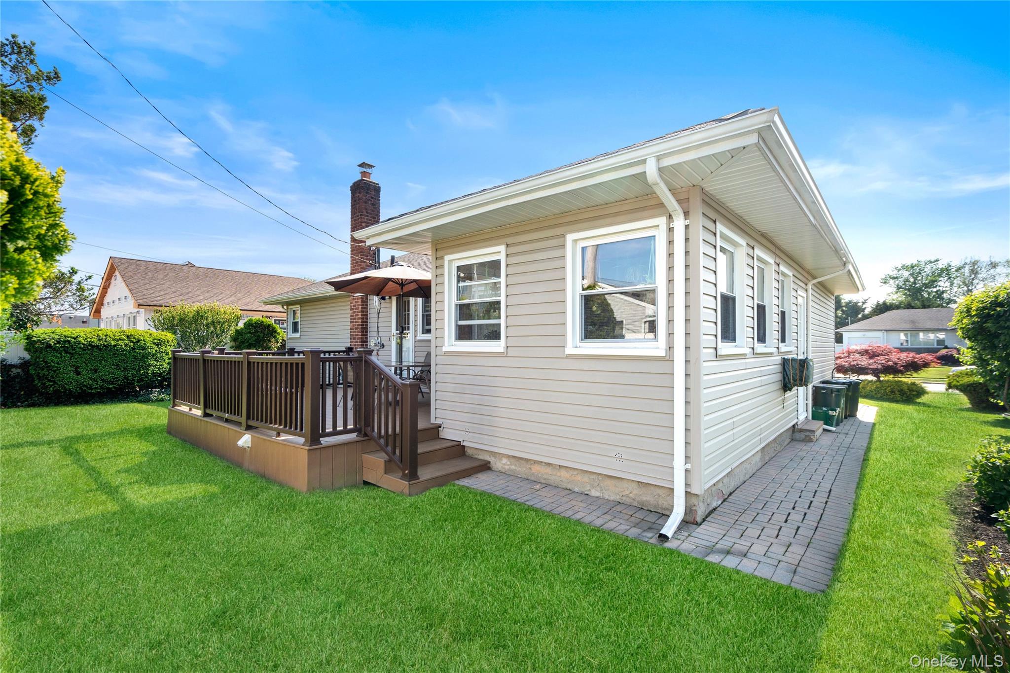 895 Iris Drive