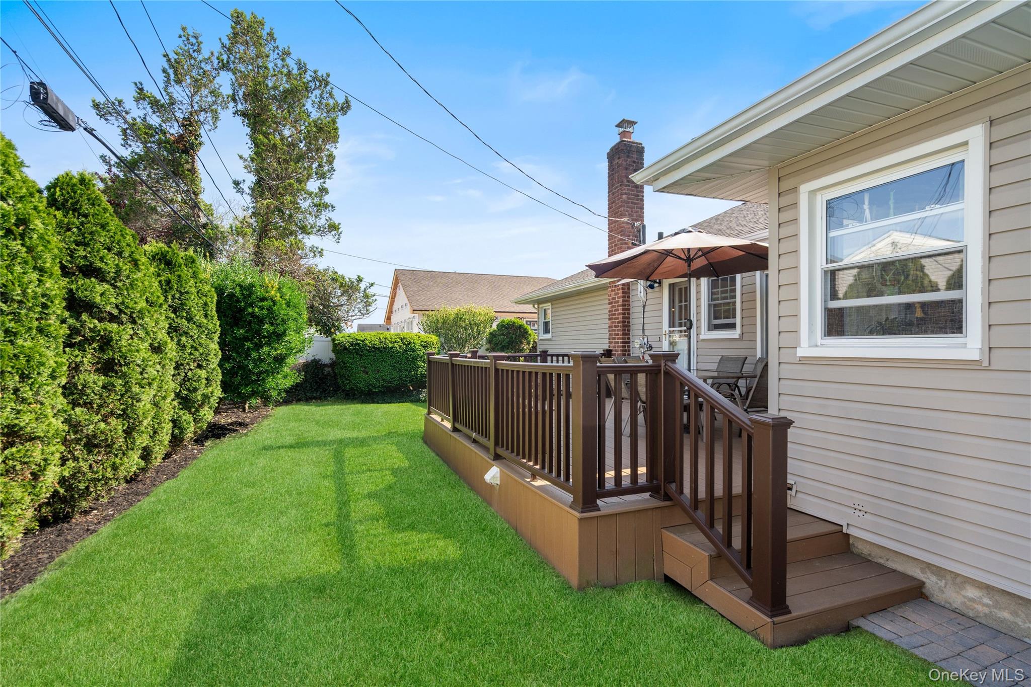 895 Iris Drive
