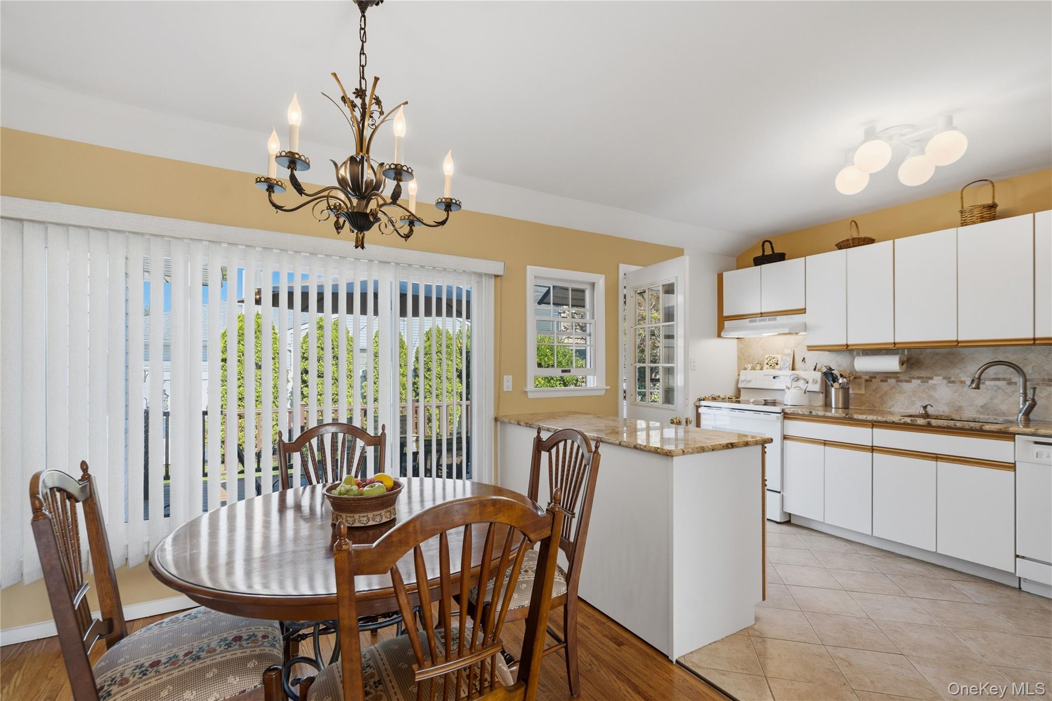 895 Iris Drive