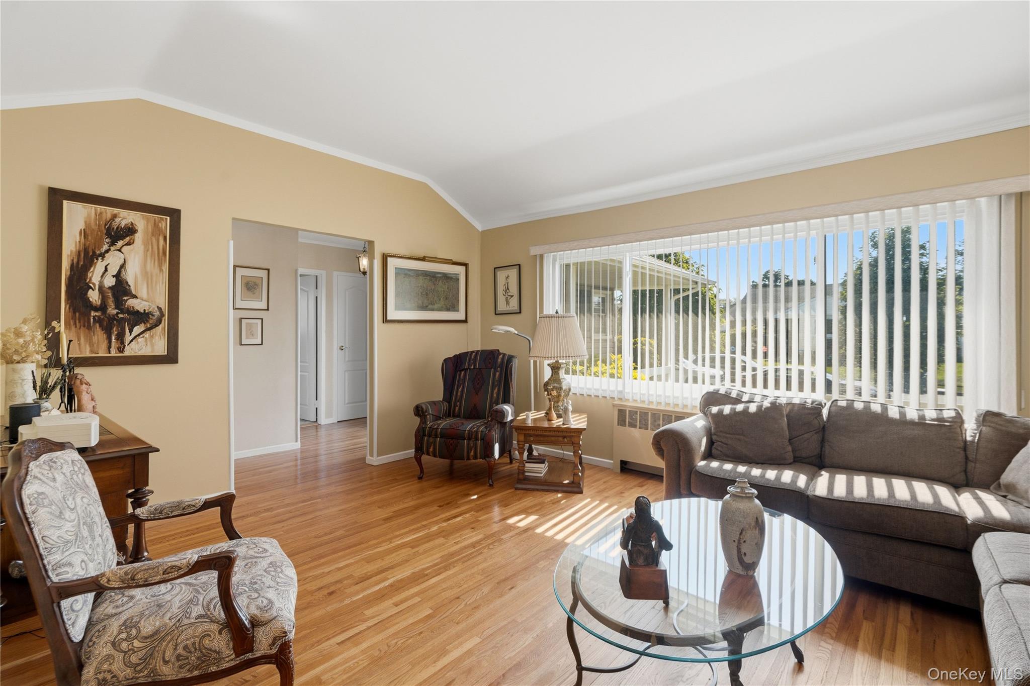 895 Iris Drive