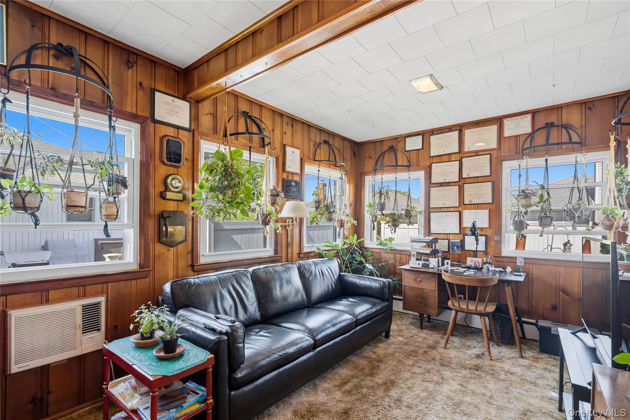895 Iris Drive