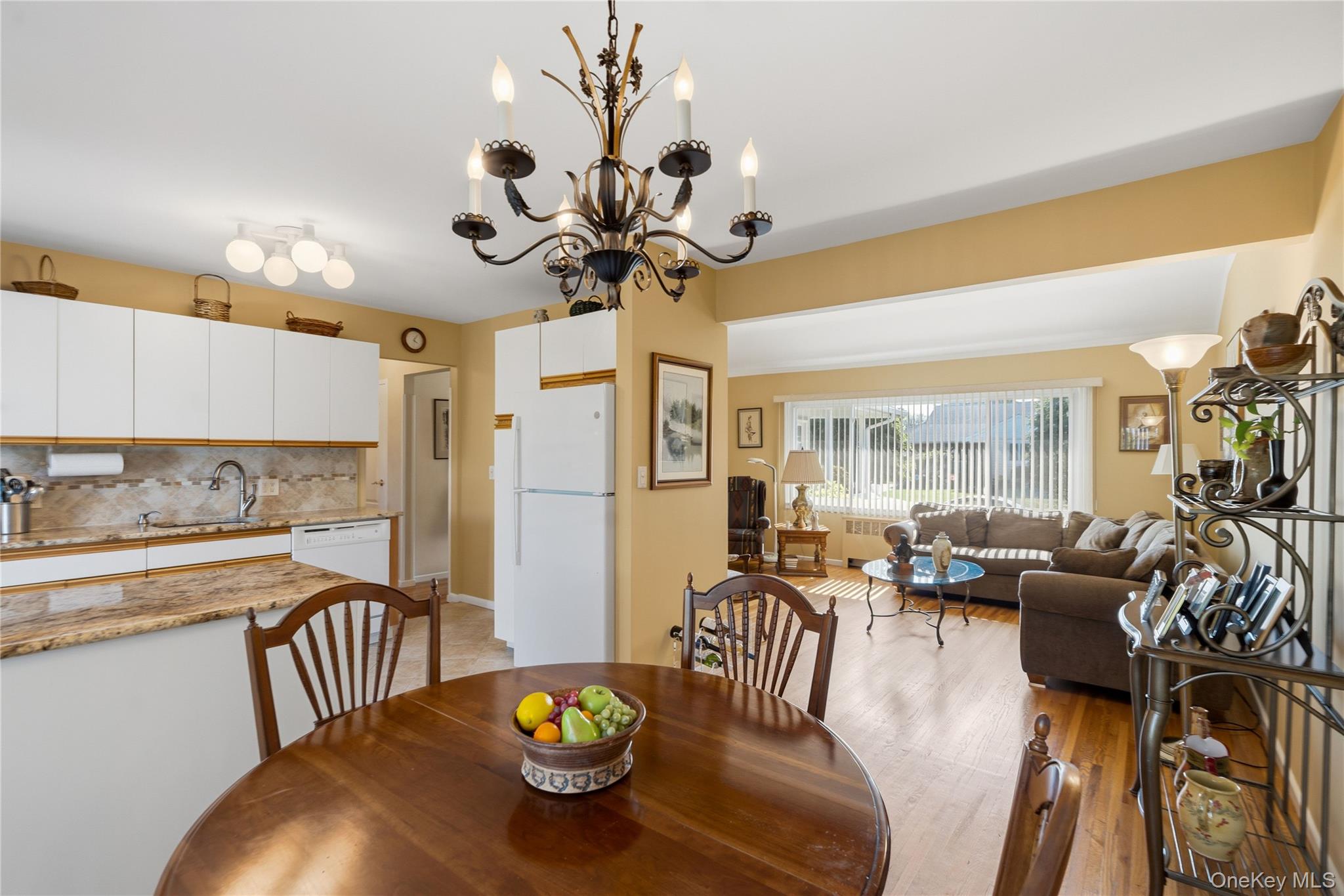 895 Iris Drive