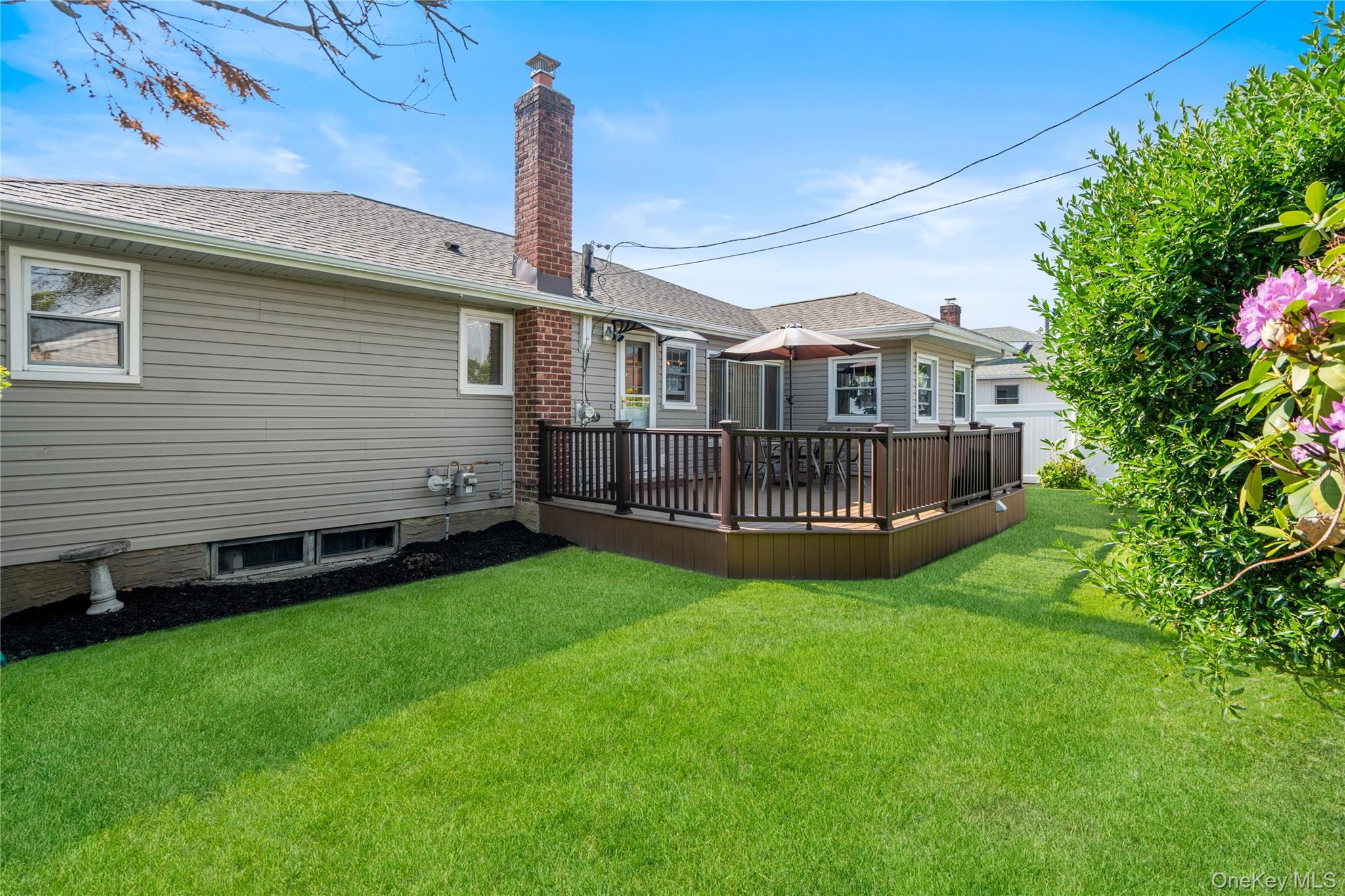 895 Iris Drive