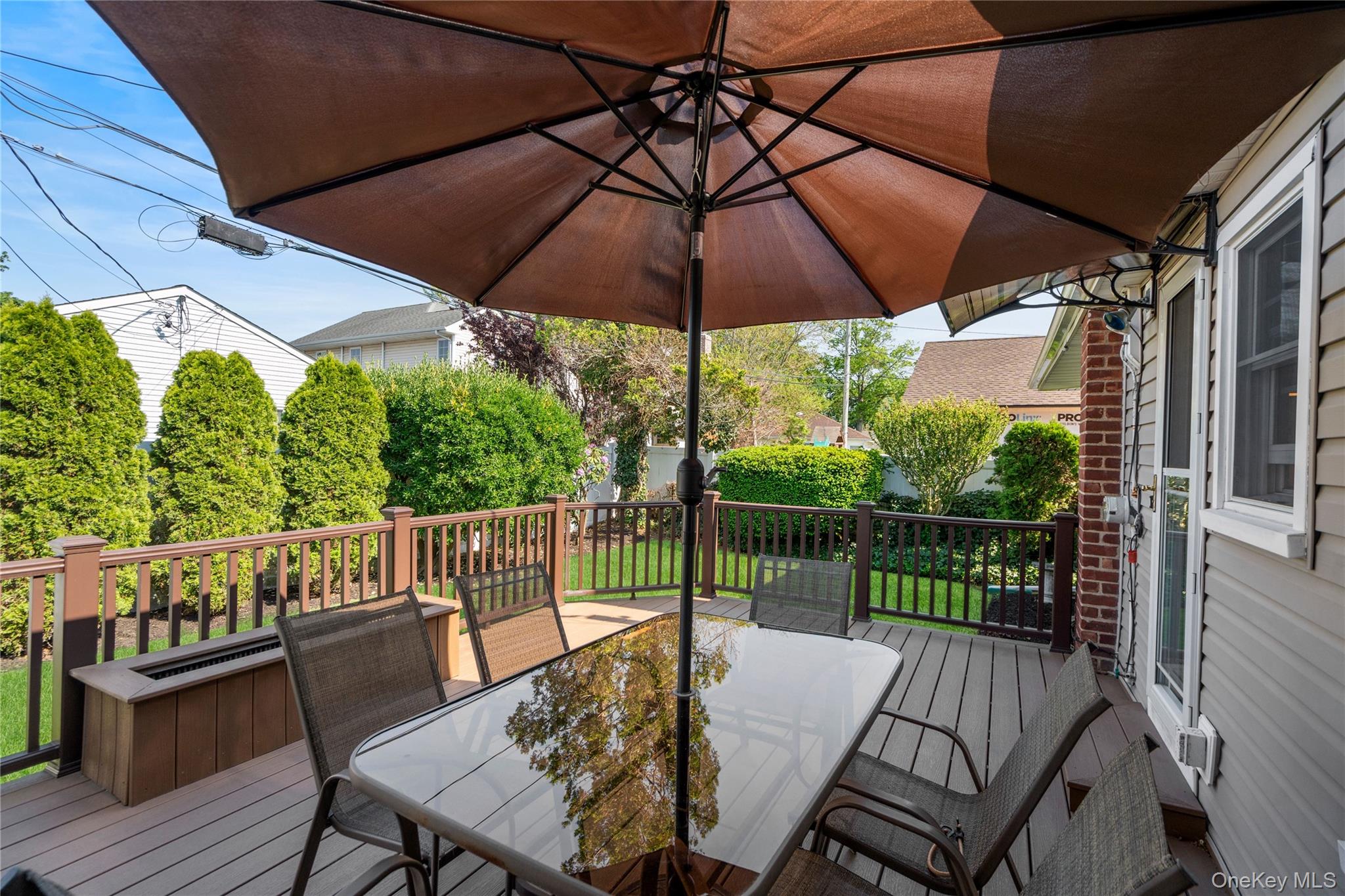 895 Iris Drive