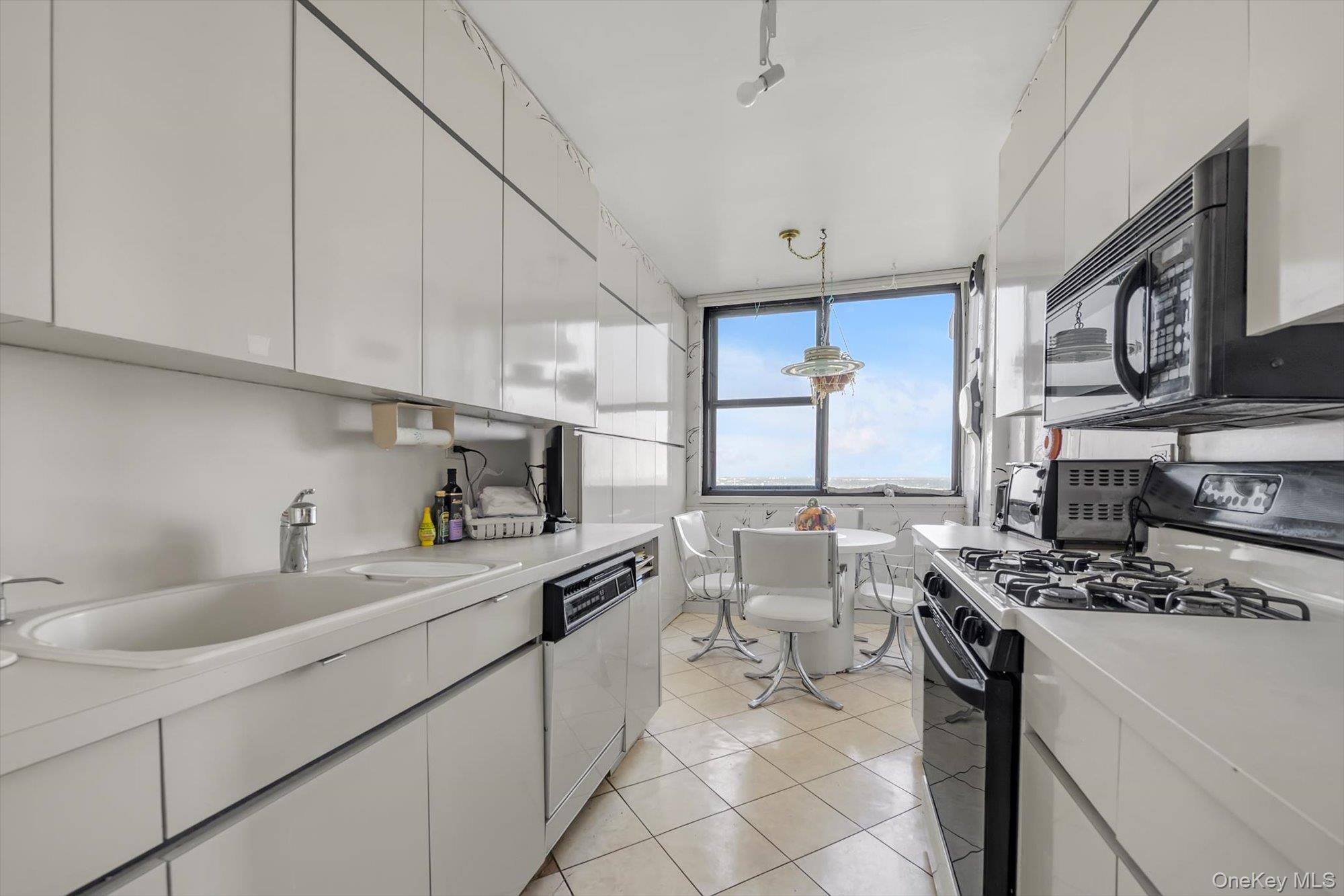 271-10 Grand Central Parkway Unit: 29V