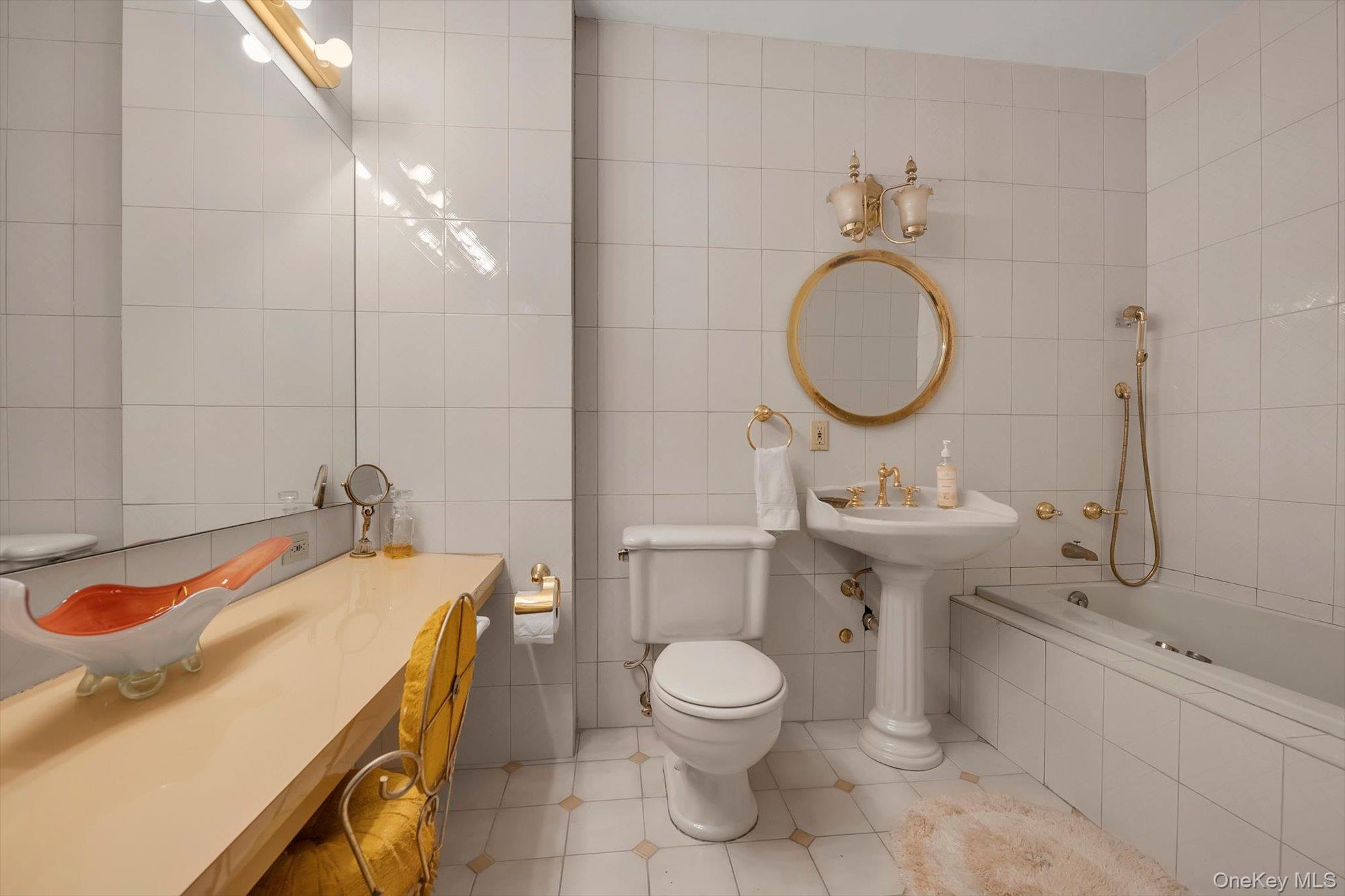 271-10 Grand Central Parkway Unit: 29V