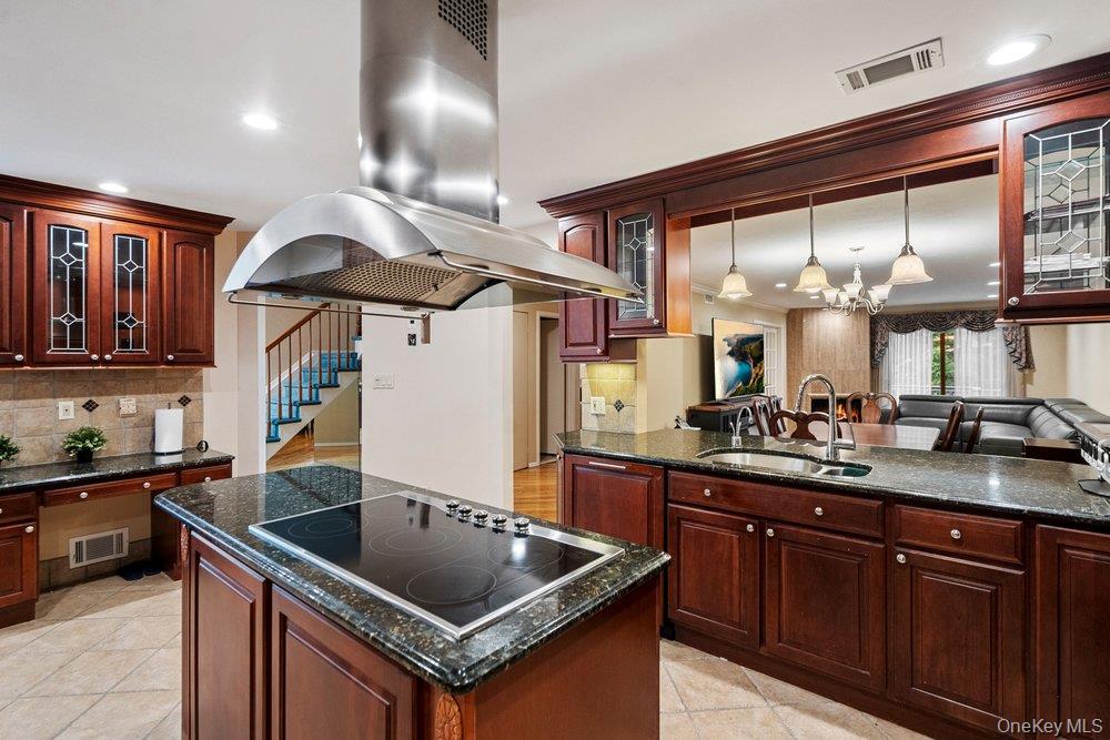 109 Foxwood Drive