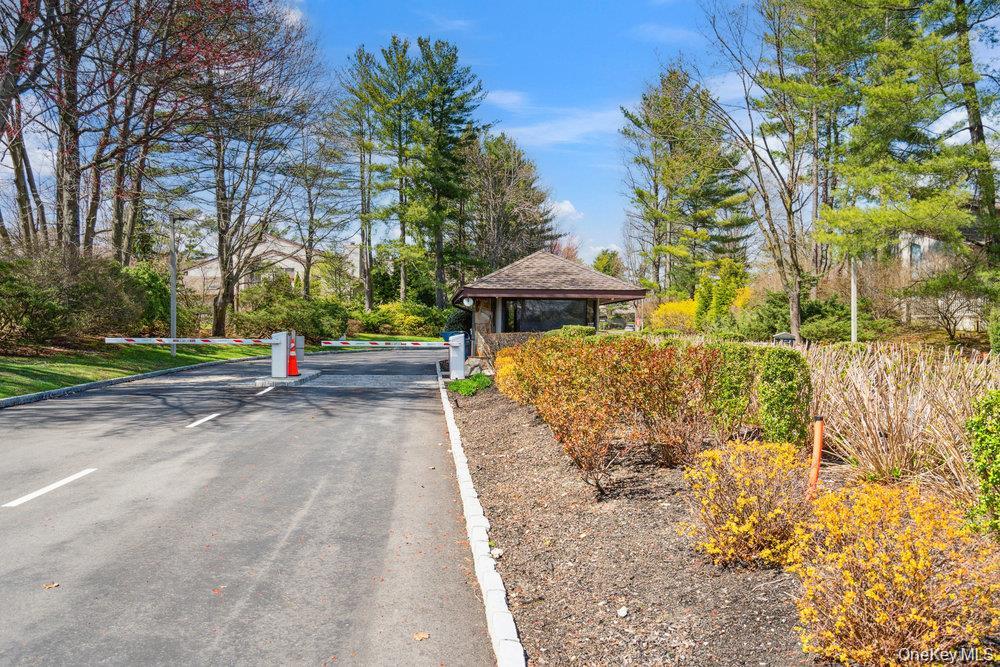 109 Foxwood Drive