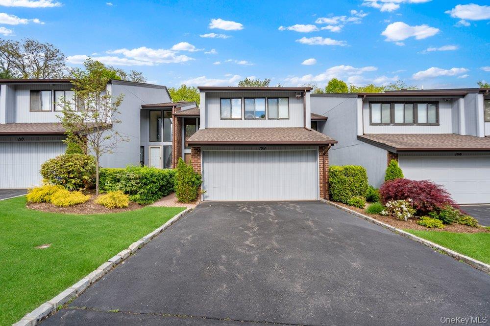 109 Foxwood Drive