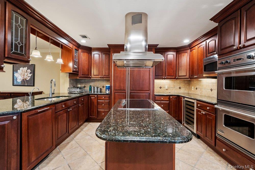 109 Foxwood Drive