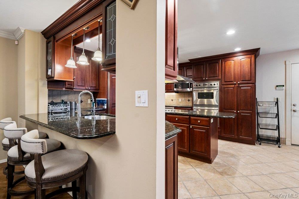 109 Foxwood Drive