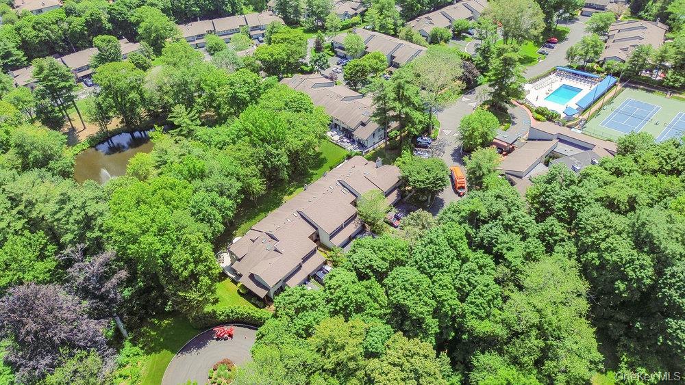 109 Foxwood Drive