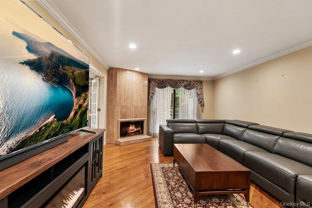 109 Foxwood Drive
