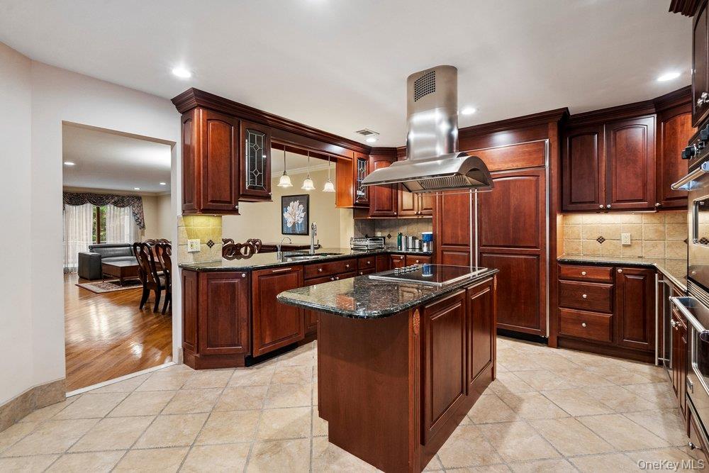 109 Foxwood Drive