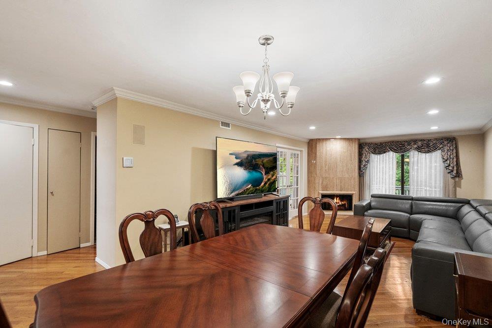 109 Foxwood Drive