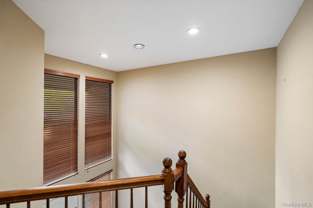 109 Foxwood Drive