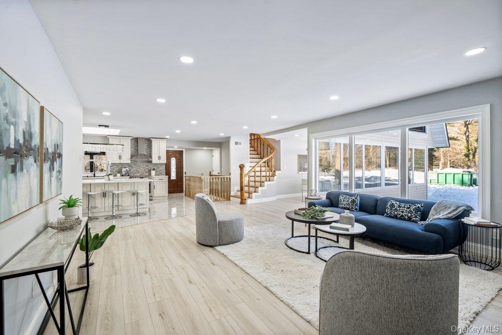 497 Woodbury Road