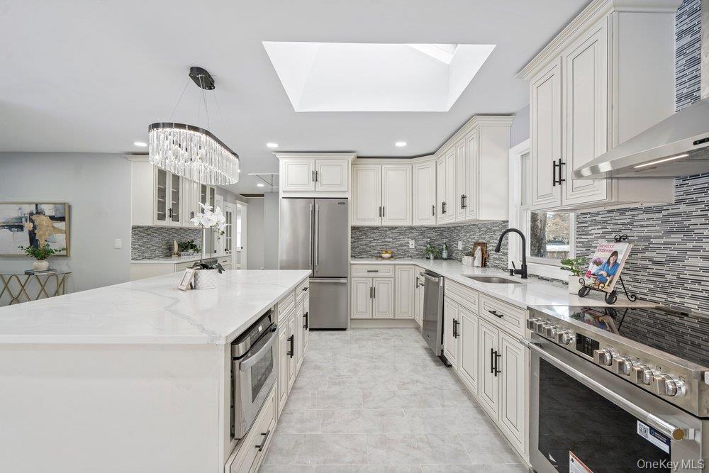 497 Woodbury Road