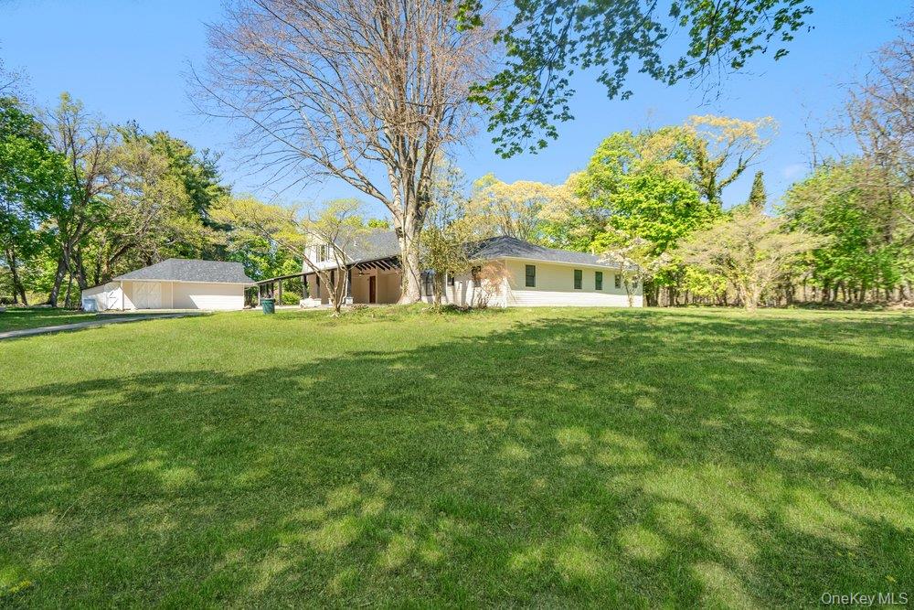 497 Woodbury Road