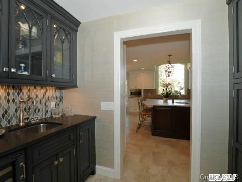 330 Manhasset Woods Road