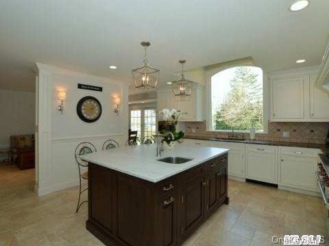 330 Manhasset Woods Road