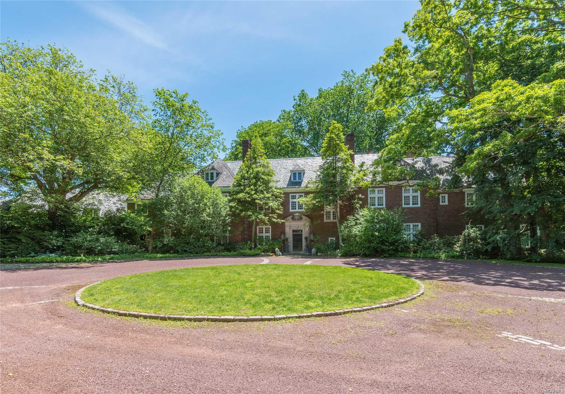11 Evans Drive