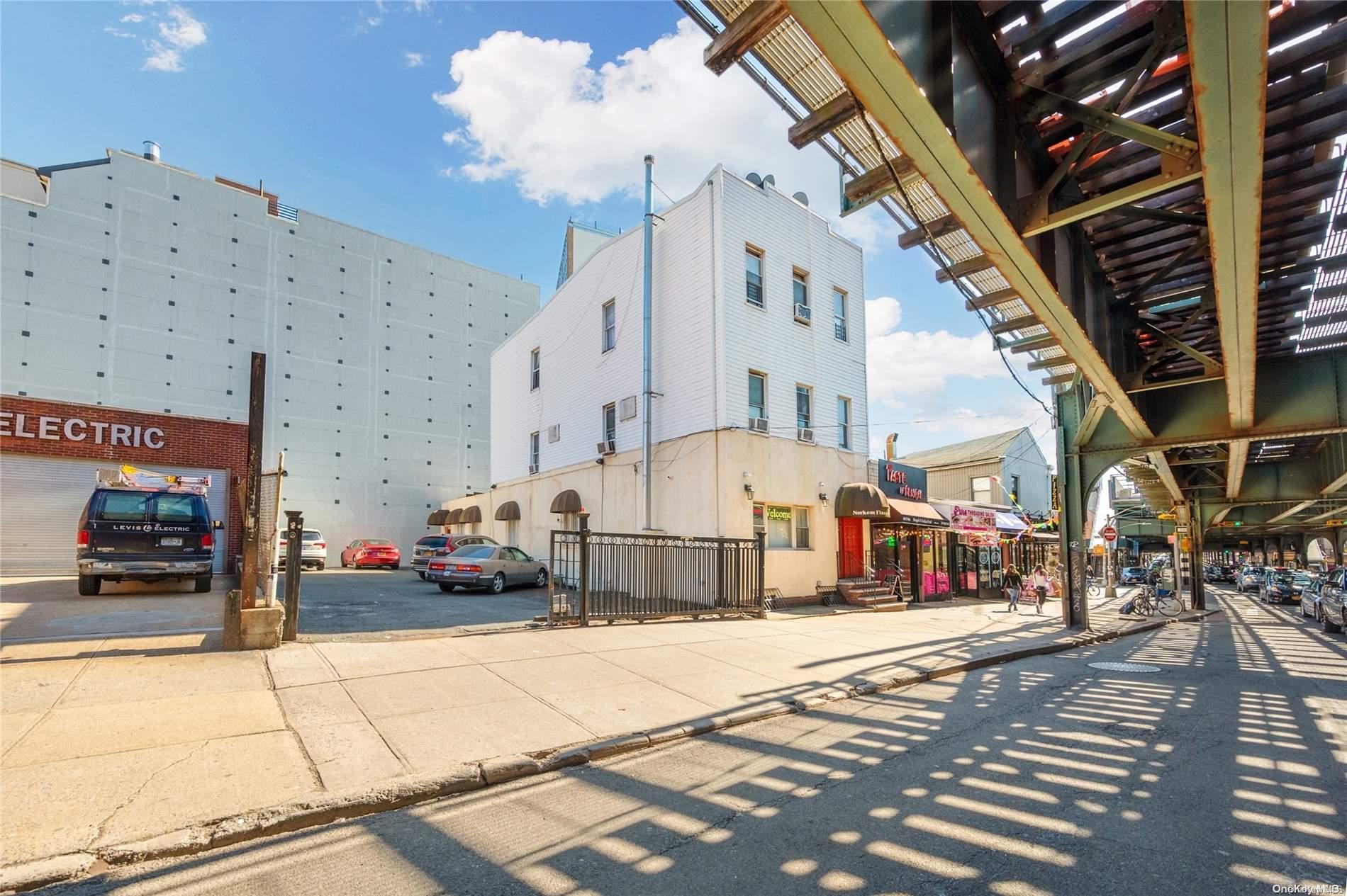 28-25 31st Street