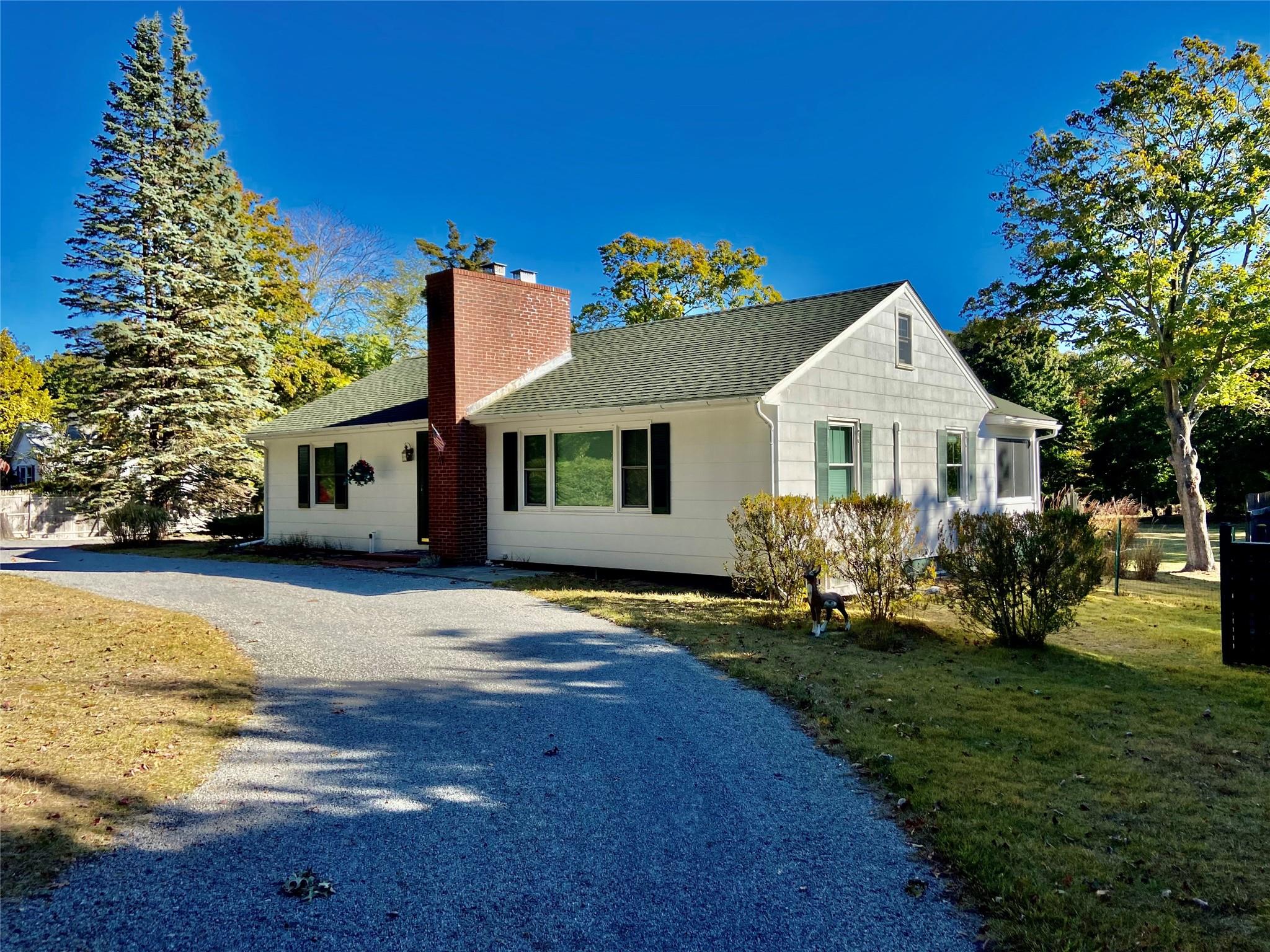 3825 S Harbor Road