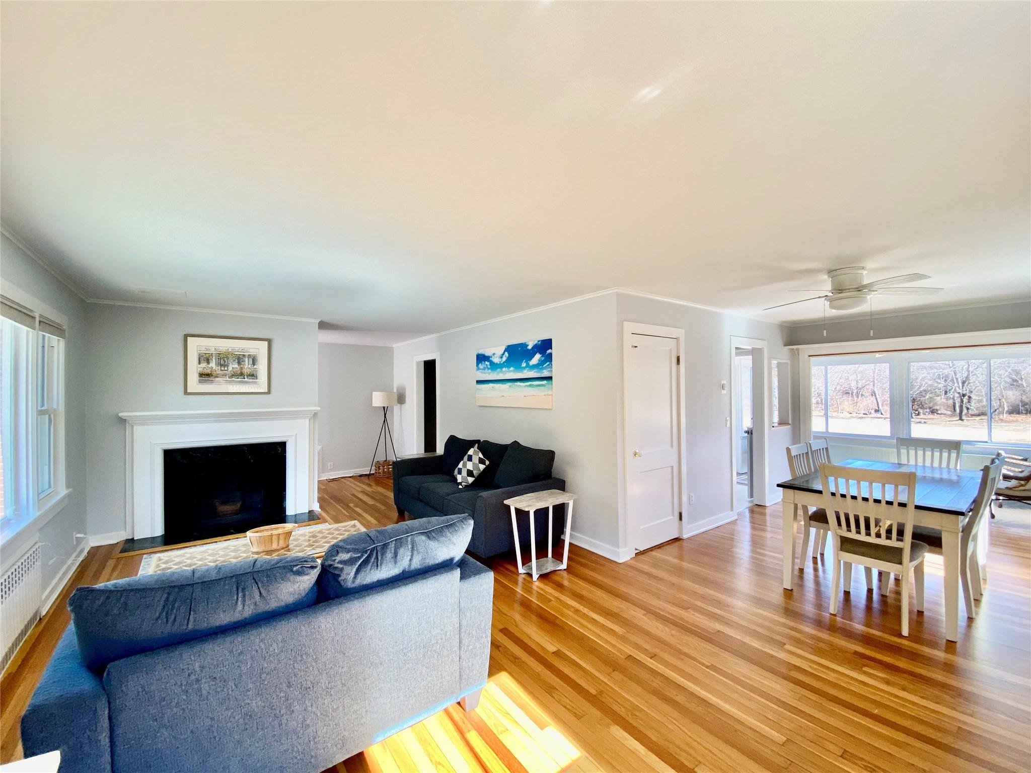 3825 S Harbor Road