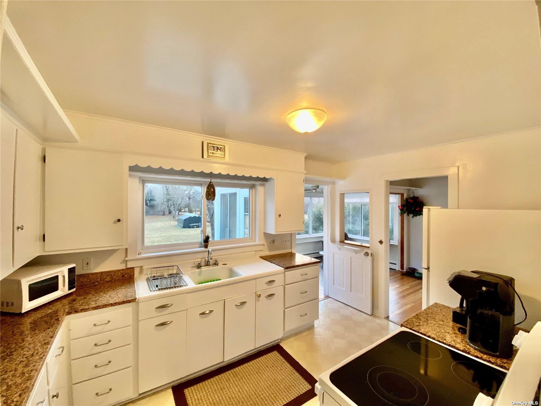 3825 S Harbor Road