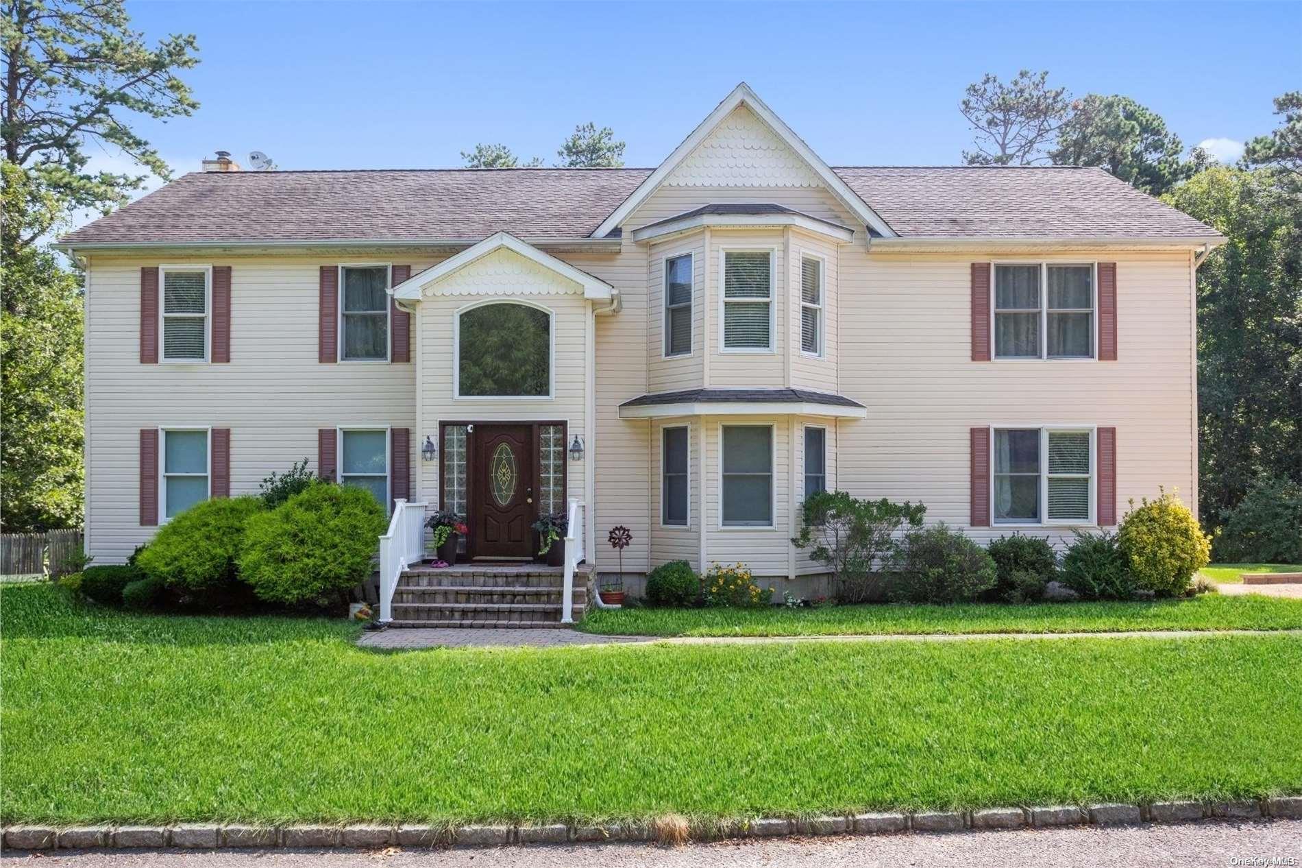 11 Grand Avenue